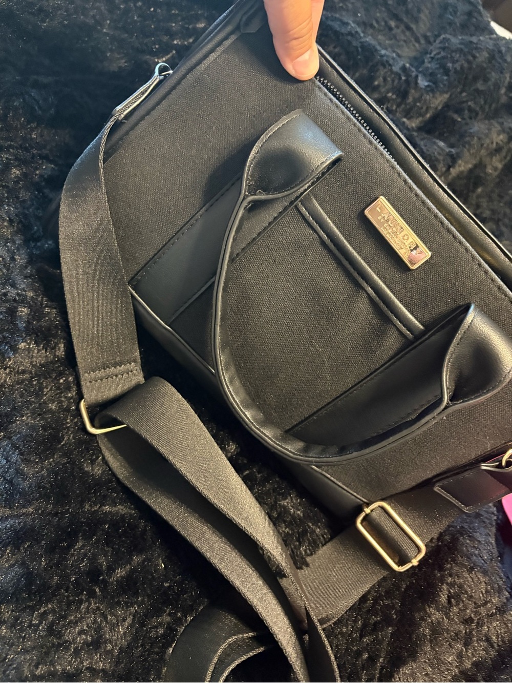 Laundry By Shelli Segal Black Satchel Crossbody Bag